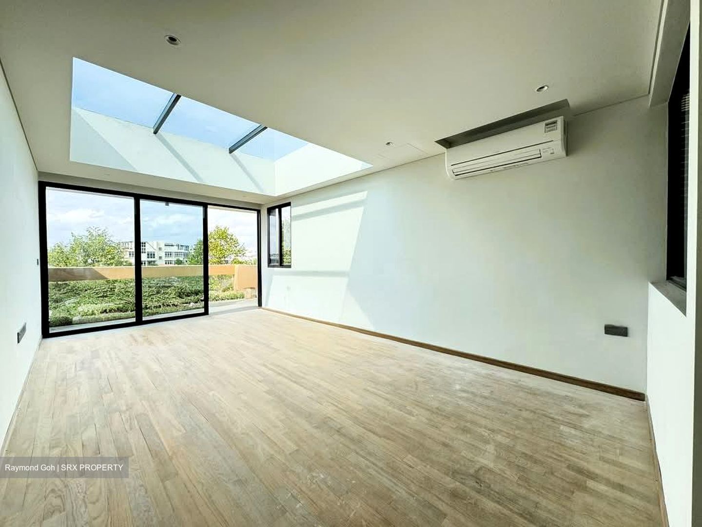 Lorong N Telok Kurau (D15), Terrace #552095081